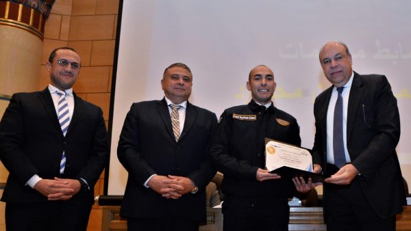 وزير الطيران المدني