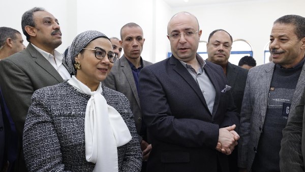 المستشارة أمل عمار تشهد افتتاح مركز ميدوم لتنمية المهارات التراثية 