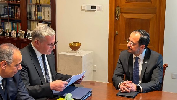 وزير البترول والثروة المعدنية يلتقي رئيس قبرص 