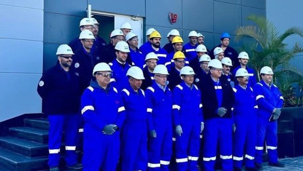 رئيس إيجاس يتابع الموقف التنفيذي لتوسعات مجمع غازات الصحراء الغربية