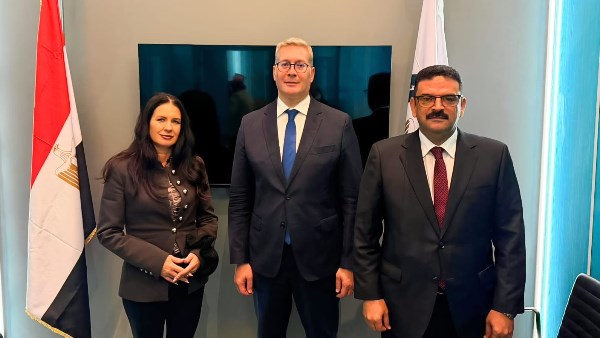 وزير البترول يبحث مع "كيه جي إتش إم" البولندية فرص التعاون 