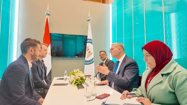 وزير البترول يبحث مع باريك جولد برنامج عملها لإستكشاف الذهب في مصر 