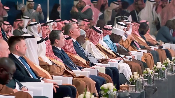 وزير البترول يشارك في افتتاح مؤتمر التعدين الدولي بالرياض