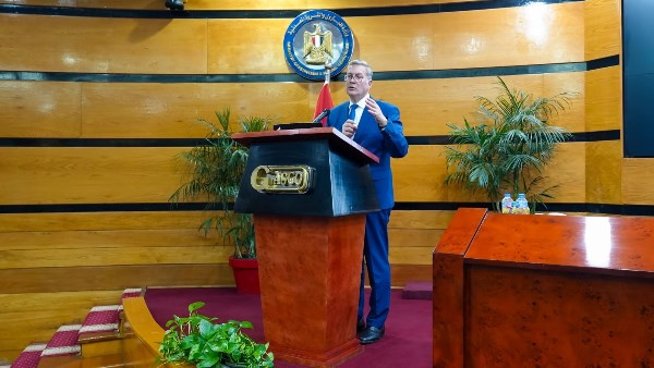 المهندس كريم بدوى وزير البترول