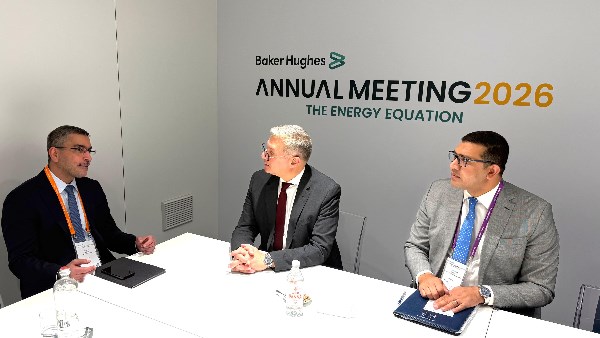 مباحثات مصرية إماراتية لزيادة فرص التعاون والاستثمار ونقل الخبرات في مشروعات البترول