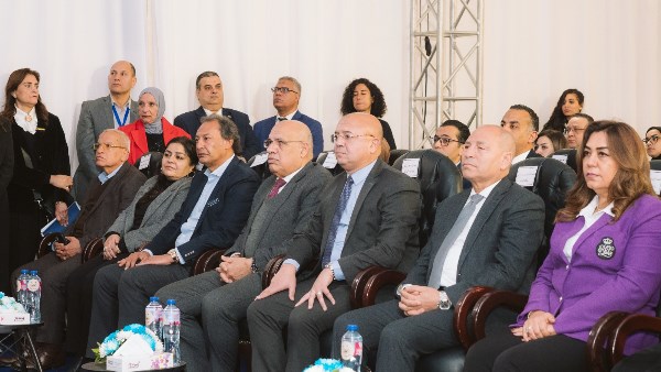 خلال التوقيع