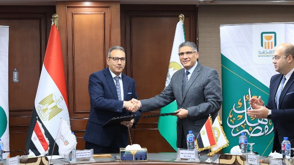 رئيس البنك الأهلي ومحافظ الجيزة