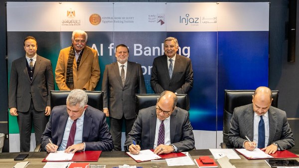 خلال الاجتماع