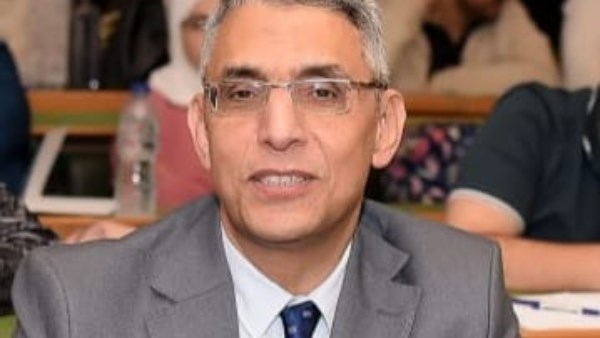 الدكتور مصطفي ابراهيم علي الشاذلي 