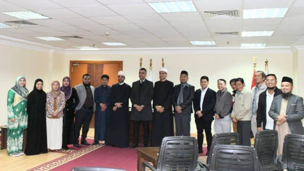 فعاليات الدورة التدريبية لـ 15 من أئمة وقضاة الفلبين