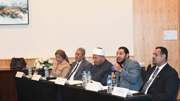 الجلسة العلمية الثانية عشرة في اليوم الثاني لمؤتمر المجلس الأعلى للشئون الإسلامية