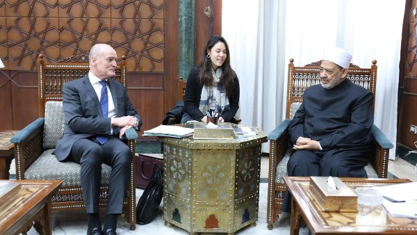 شيخ الأزهر يستقبل السفير الهولندي