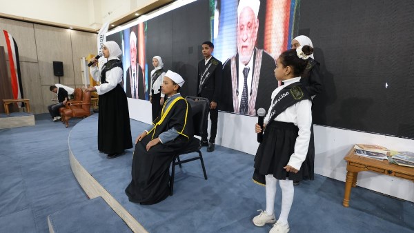 عروض مسرحية ونماذج محاكاة تكريمًا للدكتور أحمد عمر هاشم