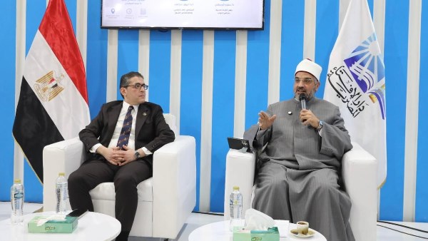 جانب من الندوة 