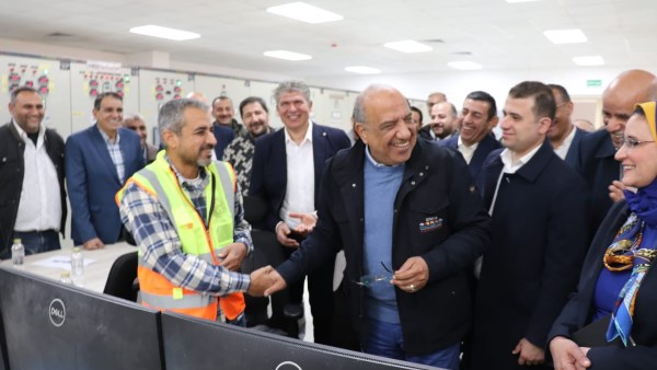 وزير الكهرباء 