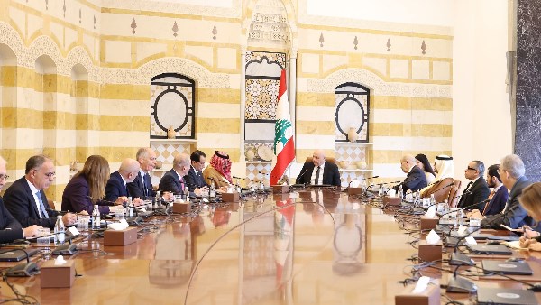 جانب من الاجتماع 