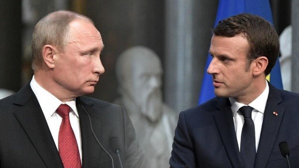 ماكرون وبوتين 