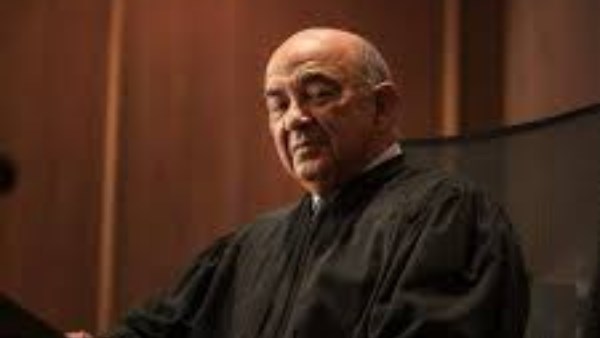 القاضي الفيدرالي ألفين هيلرستاين 