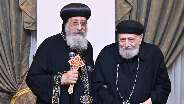 البابا تواضروس والقمص يعقوب 