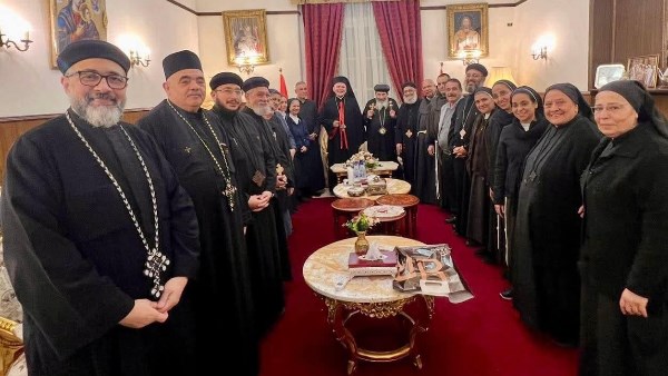 الأنبا بولا يهنئ مطران بورسعيد للأقباط الأرثوذكس بعيد الميلاد المجيد