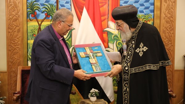 البابا تواضروس والقس أندرية زكي 