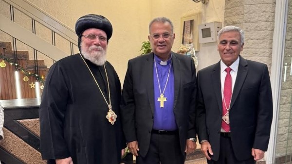 التهنئة بعيد الميلاد المجيد 