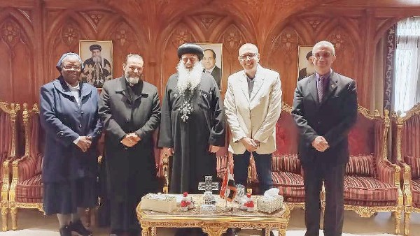 التهنئة بعيد الميلاد المجيد 