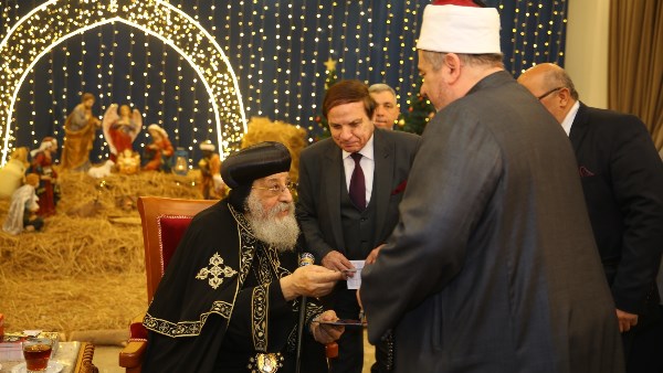 التهنئة بعيد الميلاد المجيد 