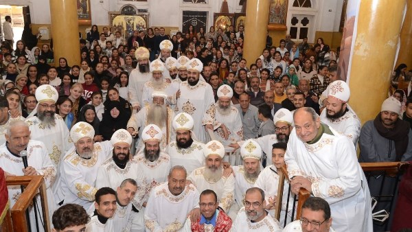 مؤتمر للخدام والخادمات 