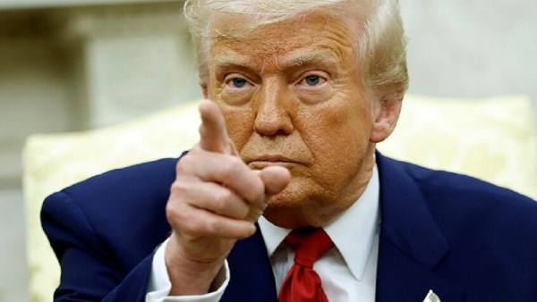 ترامب يحذر إيران