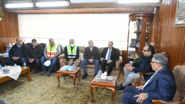 وزير قطاع الأعمال ومحافظ الدقهلية يتفقدان شركة الدلتا للأسمدة والصناعات الكيماوية بطلخا وزير قطاع الأعمال ومحافظ الدقهلية يتفقدان شركة الدلتا للأسمدة والصناعات الكيماوية بطلخا