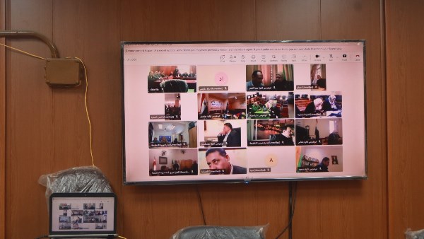 وكيل تعليم الدقهلية يتابع امتحانات صفوف النقل من غرفة العمليات المركزية ويشدد على الانضباط