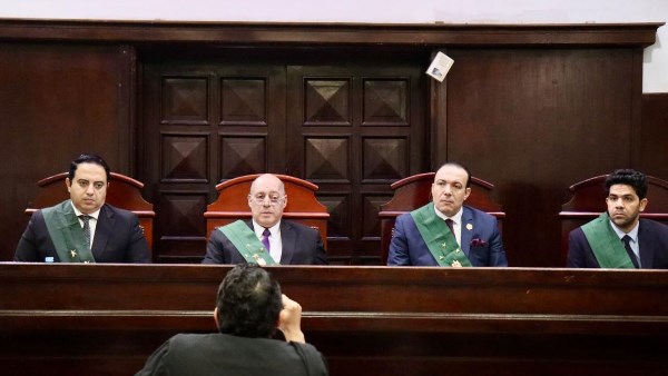 هيئة المحكمه