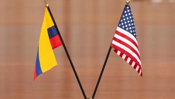 أمريكا وكولومبيا