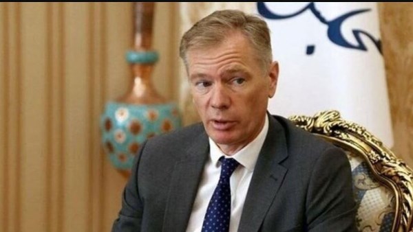 غادر سفير بريطانيا لدى إيران  هوجو شورتر،