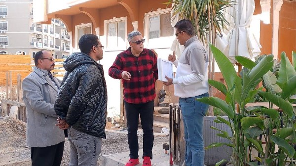 رئيس حي جنوب الغردقة يوقف أعمال بناء ويضبط مخالفة إشغال بالكوثر