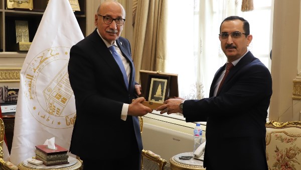 رئيس الاعلي للقضاء 