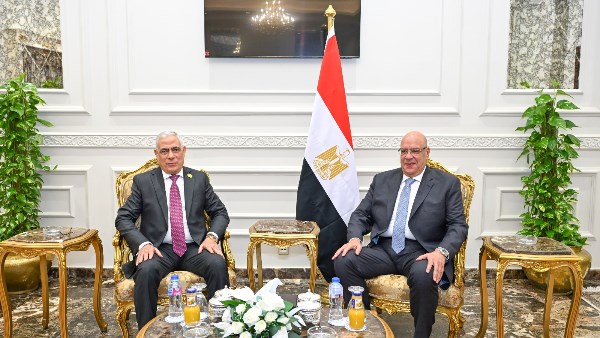 النائب العام يجري زيارة لرئيس مجلس النواب لتهنئته بتولي منصبه الجديد 