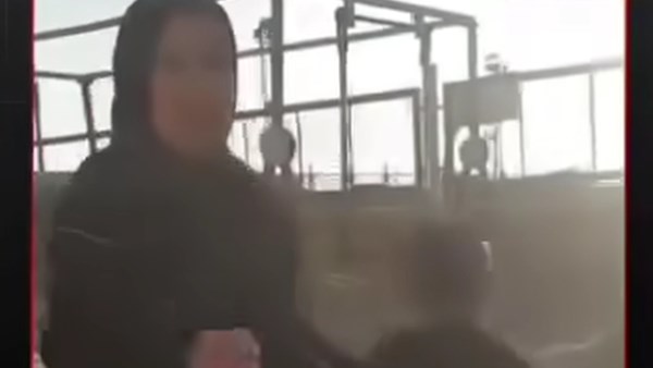 فيديو أب يستغيث في حكم رؤية نجله