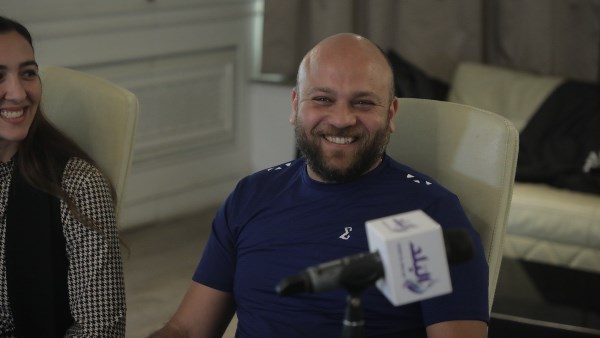 منير فايز: أجواء صعبة ومنافسة شرسة في مونديال الريشة الطائرة الهوائية.. والتتويج الإفريقي كان كلمة السر|فيديو منير فايز: أجواء صعبة ومنافسة شرسة في مونديال الريشة الطائرة الهوائية.. والتتويج الإفريقي كان كلمة السر|فيديو