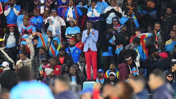 اسطورة التشجيع الكونغولية 