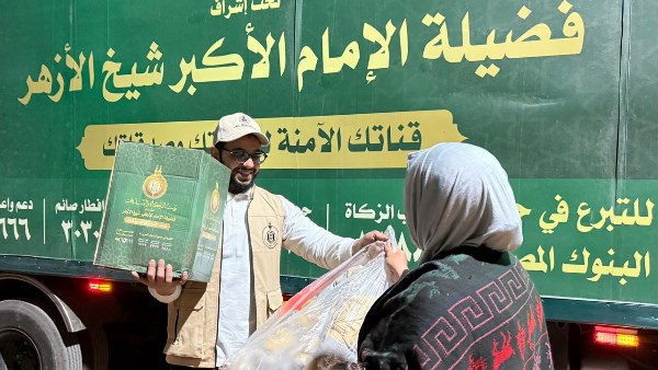 بيت الزكاة والصدقات ينتهي من توزيع عشرات الآلاف من البطاطين والعبوات الغذائية في محافظات الدلتا