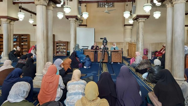 ملتقى المرأة بالجامع الأزهر.. شعبان شهر الغفلة بين رجب ورمضان والترويض على الطاعات 