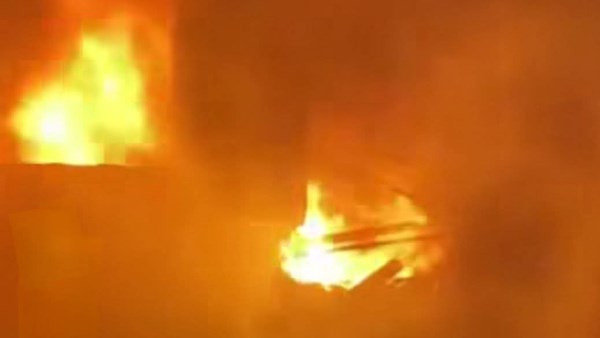 لقطة من الحريق