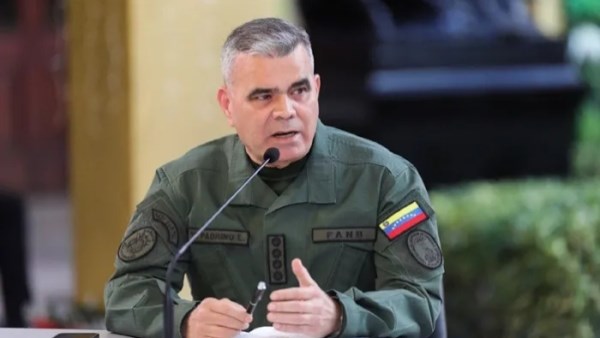 فلاديمير بادرينو- وزير الدفاع الفنزويلي 