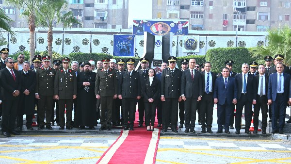 محافظ البحيرة