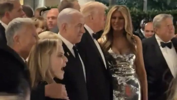 ترامب ونتنياهو في حفلة رأس السنة