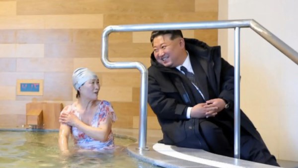 الزعيم الكوري الشمالي في المنتج الصحي