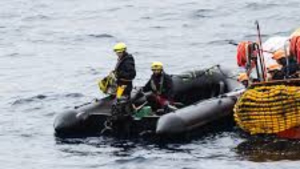 مركب هجرة غير شرعية