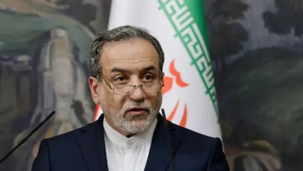  وزير الخارجية الإيراني عباس عراقجي